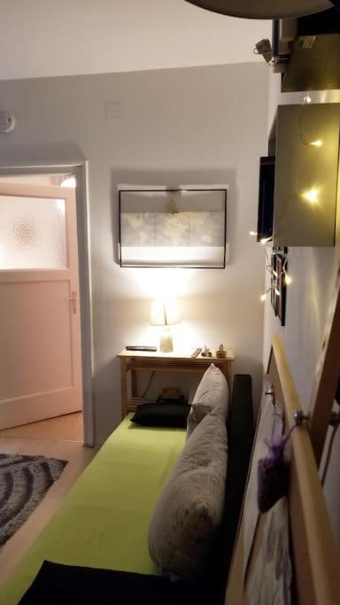 Atelier 12, Feeling Like An Artist! Promo Price Apartment เบลเกรด ภายนอก รูปภาพ